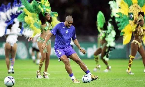 巴巴足球🐿-✅😬足球的魅力无限：巴巴的激情之旅🤘