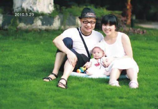 早教新风尚，老外夫妇的独特视角与亲子互动