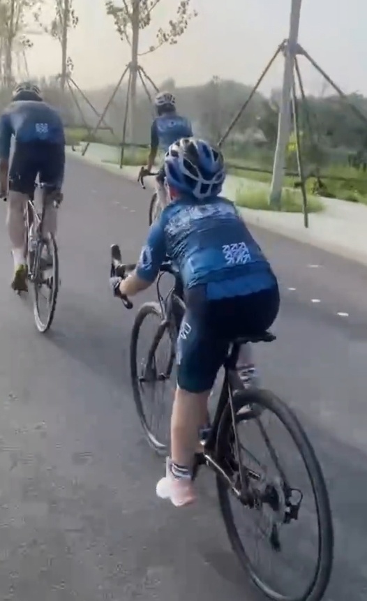 13岁男孩骑车上学遭绳子锁喉，安全与责任的双重视角