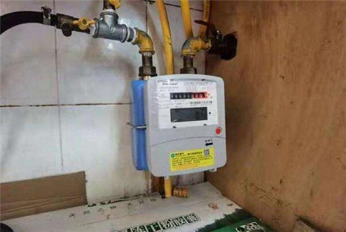 氦气泄露下的困境，厕所坏了，通讯断了