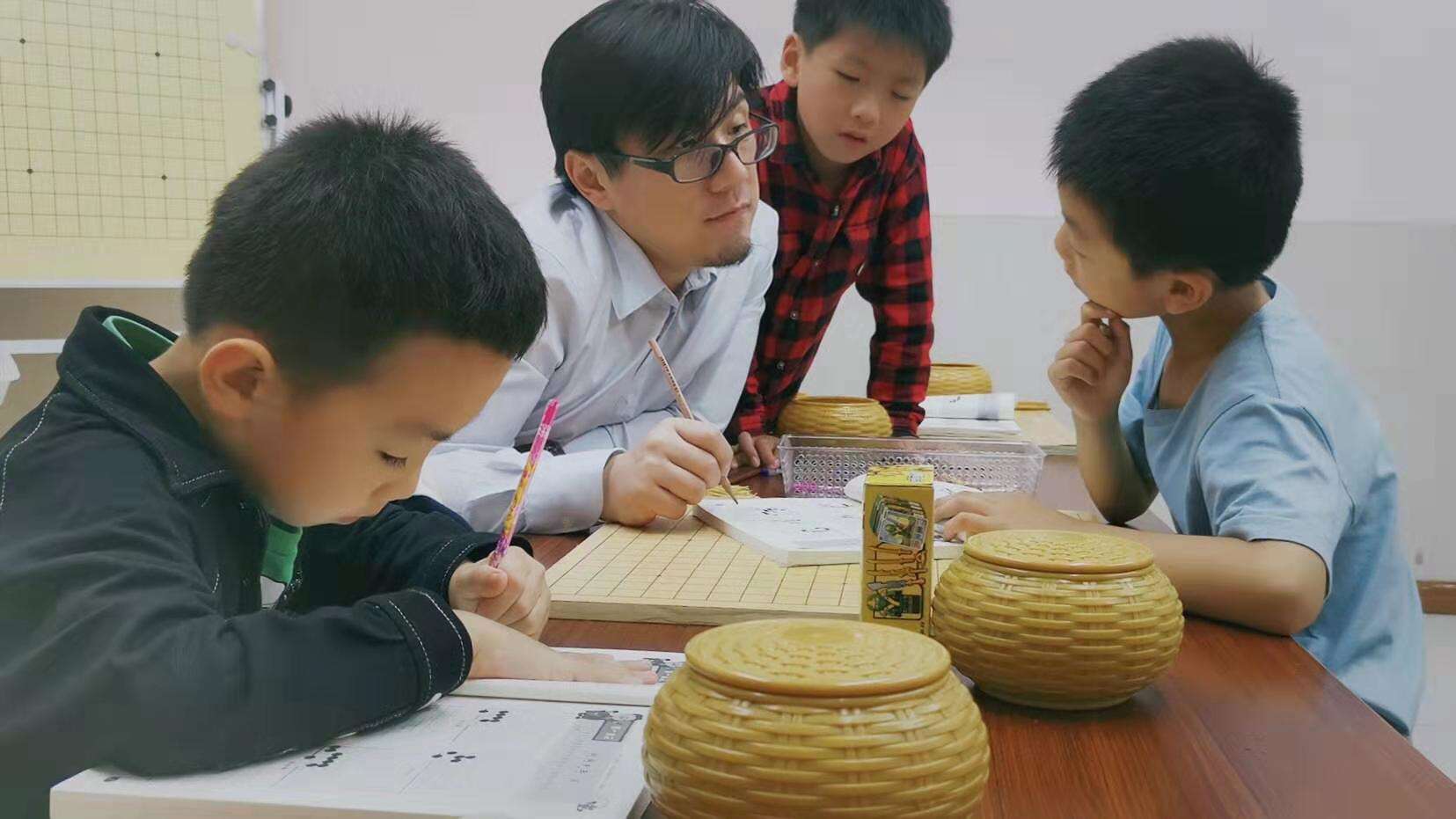 闵行区围棋培训机构，启迪智慧，磨砺意志的殿堂