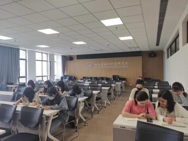 心理健康教育与实训，构建学生全面发展的坚实基石