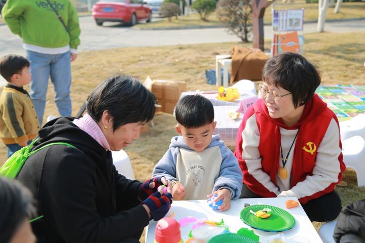 早教，展示自我特点，点亮孩子的未来