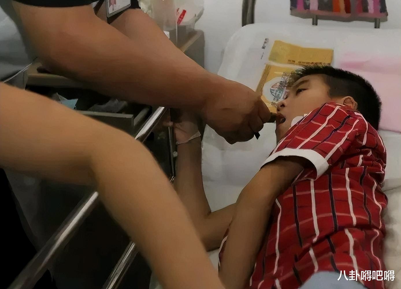 奇迹之光，被绳锁喉男孩的重生与60万爱心筹款背后的故事