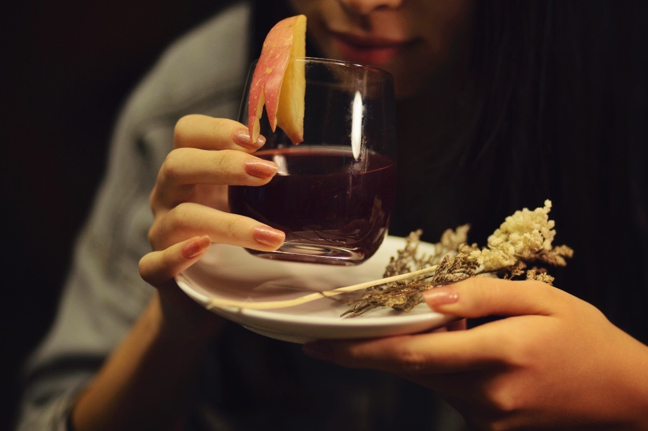 探索KOI金鱼与红酒的奇妙融合,一场味觉与视觉的双重盛宴 探索KOI金鱼与红酒的奇妙融合,一场味觉与视觉的双重盛宴