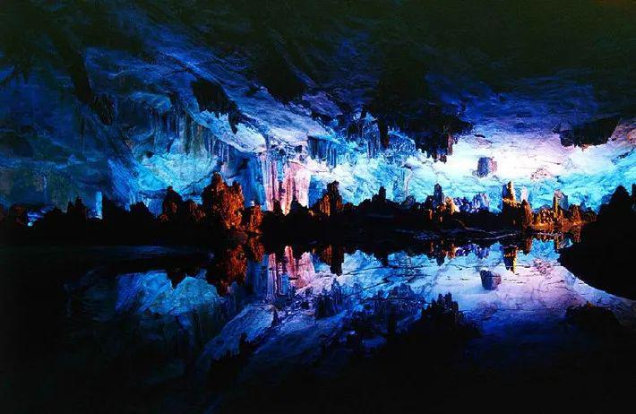 七星山下的奇迹,10秒钻木取火,冠军勇夺8万大奖 七星山下的奇迹,10秒钻木取火,冠军勇夺8万大奖