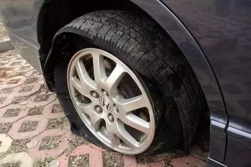 轮胎爆炸报保险吗?——解析汽车轮胎损坏的保险理赔问题 轮胎爆炸报保险吗?——解析汽车轮胎损坏的保险理赔问题