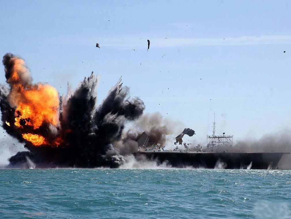 美制裁下的挑战，受制裁船只穿越霍尔木兹海峡，驶入伊朗