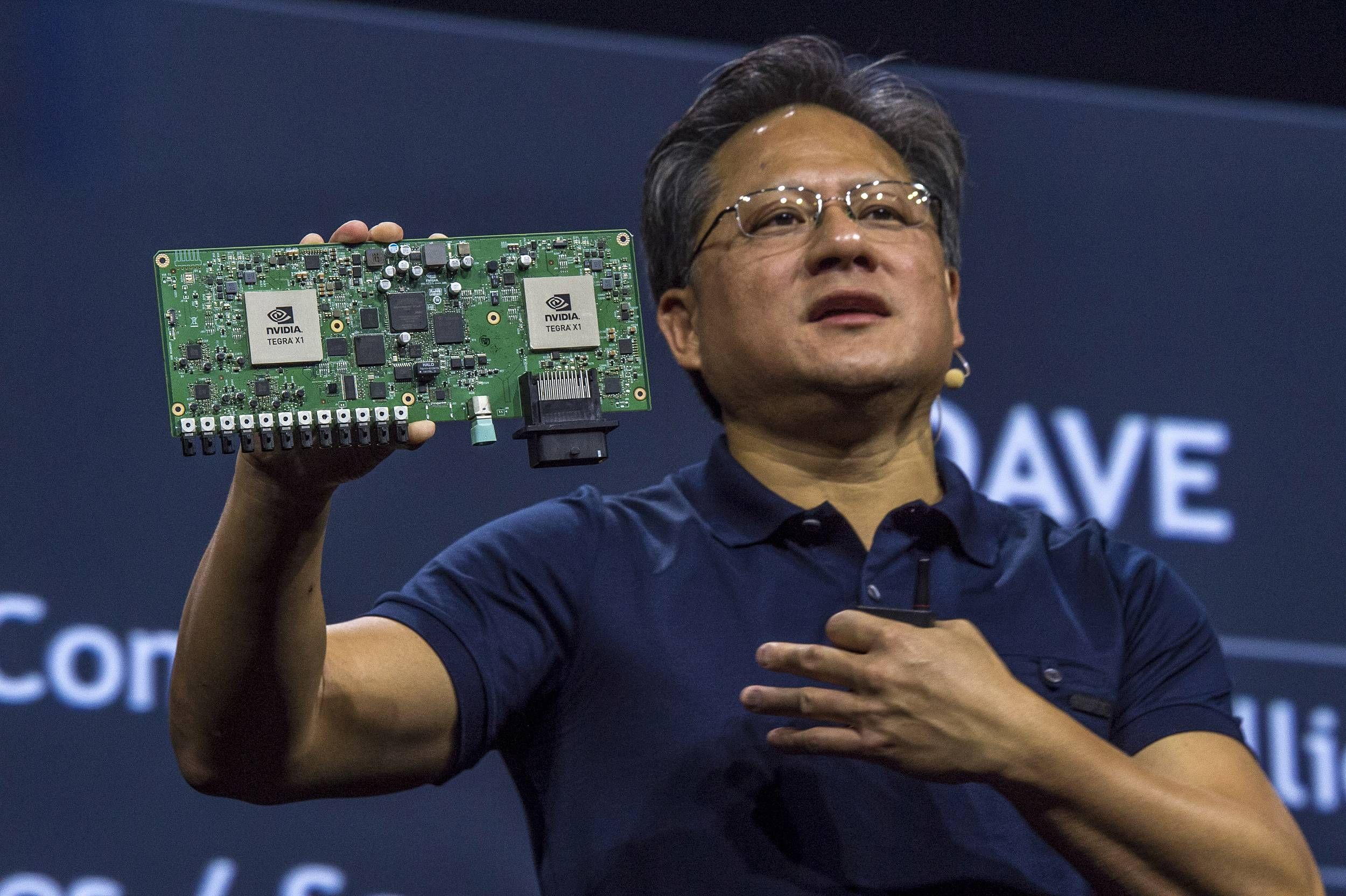 黄仁勋的警示，芯片不是浓缩铀，卖给中国不等于核威胁