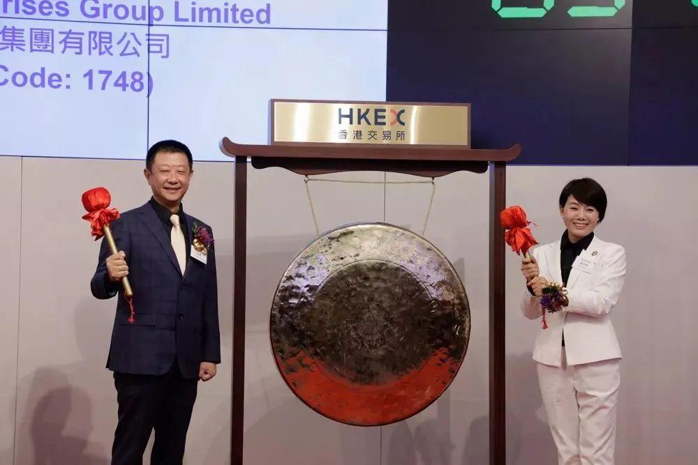 重归最牛服务员之路，杨利娟的回归与海底捞的未来展望