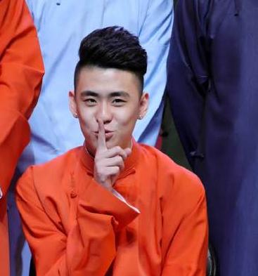 24岁小伙酒后吞下150片药，一场生死边缘的惊险之旅